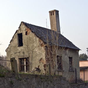 bad house old disrepair