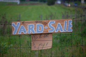 yard sale sign